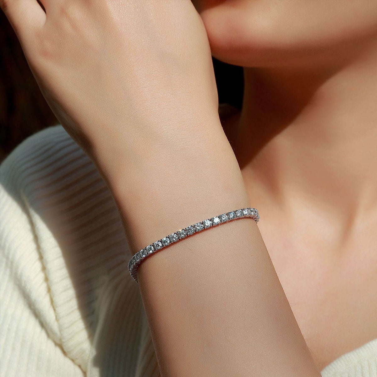Lyra – VVS Moissanite Tennis Bracelet in Sterling Silver